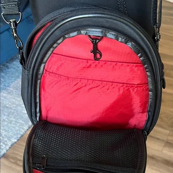 Travel Pro Black  expandable purse - Picture 3 of 7